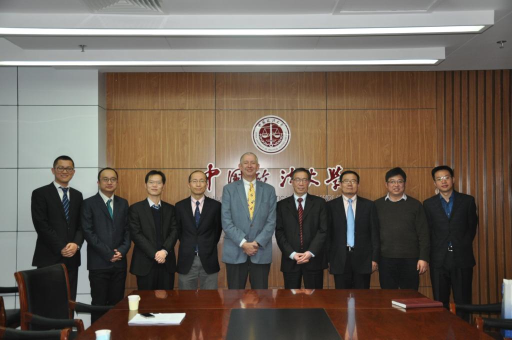 法和经济学研究中心教师合影(2015年1月).jpg 法和经济学研究中心教师合影(2015年1月).JPG